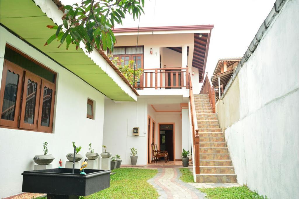 Tropical Garden Hotel Negombo Exterior foto